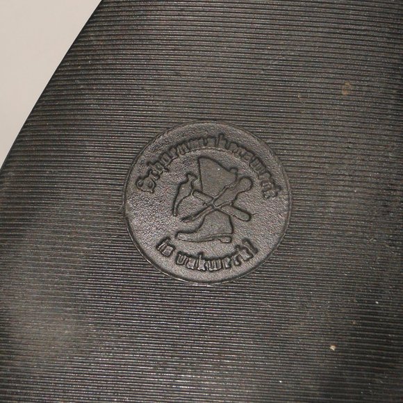 Charles Jourdan women's heeled ankle boots. - Picture 9 of 9